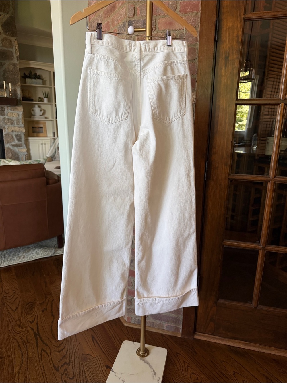 Agolde Off-White High-Rise Wide-Leg cuffed Jeans - Picture 3 of 3